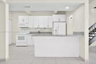 7601 SW 105th Ave, Miami, FL 33173 - Photo 3