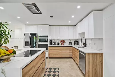 10401 SW 53rd St, Miami, FL 33165 - Photo 35