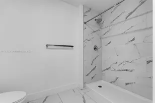 1 Curtiss Pkwy, Miami Springs, FL 33166 - Photo 11