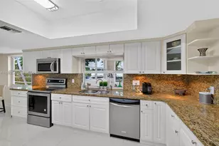 9261 SW 88th Terrace, Miami, FL 33176 - Photo 13