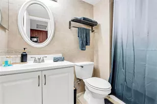 19201 Collins Ave, Sunny Isles Beach, FL 33160 - Photo 21