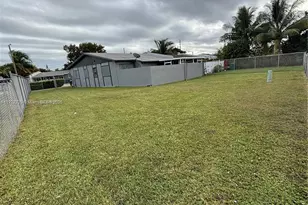 11421 SW 150th Dr, Miami, FL 33176 - Photo 5