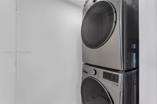 495 Brickell Ave, Miami, FL 33131 - Photo 15