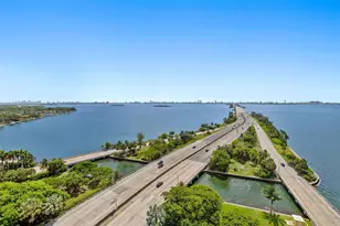 601 NE 36th St, Miami, FL 33137 - Photo 7