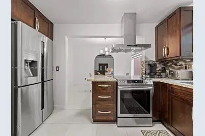 37 NW 47th Ter, Miami, FL 33127 - Photo 23