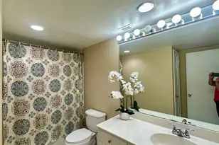 19390 Collins Ave, Sunny Isles Beach, FL 33160 - Photo 9