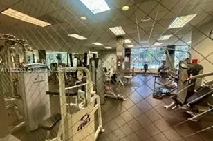 19390 Collins Ave, Sunny Isles Beach, FL 33160 - Photo 17