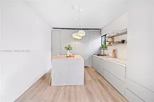 1910 NW 47th St, Miami, FL 33142 - Photo 15