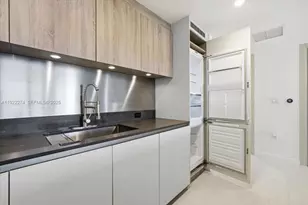 1000 Brickell Plaza, Miami, FL 33131 - Photo 5