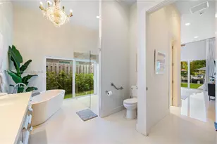 2112 NE 17th Ave, Wilton Manors, FL 33305 - Photo 31