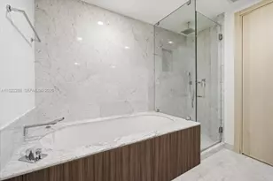 1000 Brickell Plaza, Miami, FL 33131 - Photo 25