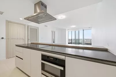 1000 Brickell Plz #3211, Miami, FL 33131 - Photo 51