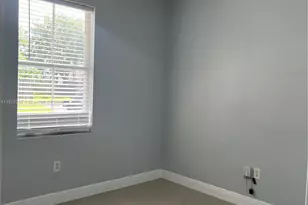 27510 SW 138th Path, Homestead, FL 33032 - Photo 11