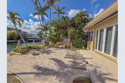 3220 NE 165th St, North Miami Beach, FL 33160 - Photo 31