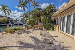 3220 NE 165th St, North Miami Beach, FL 33160 - Photo 31