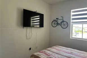 1200 SE 26th Ter, Homestead, FL 33035 - Photo 11