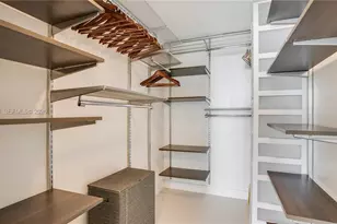 200 Biscayne Blvd Way, Miami, FL 33131 - Photo 11