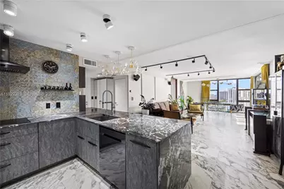 20379 W Country Club Dr #2333, Aventura, FL 33180 - Photo 3