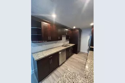 35 NE 12th Ave #35, Homestead, FL 33030 - Photo 7