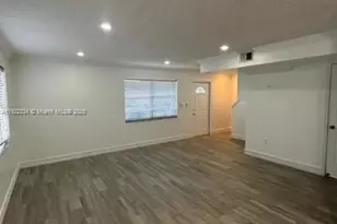 35 NE 12th Ave, Homestead, FL 33030 - Photo 5