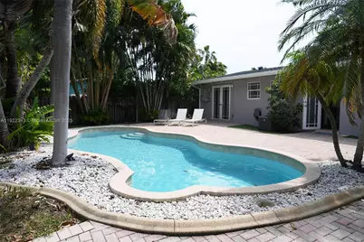 1401 NE 14th Ct, Fort Lauderdale, FL 33304 - Photo 11