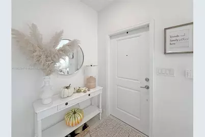 14813 SW 183rd Ter #14813, Miami, FL 33187 - Photo 7