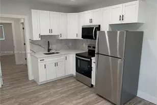 935 Jefferson Ave, Miami Beach, FL 33139 - Photo 1