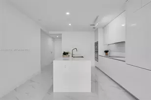 700 NE 24th St, Miami, FL 33137 - Photo 9