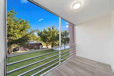 9601 Sunrise Lakes Blvd #206, Sunrise, FL 33322 - Photo 15