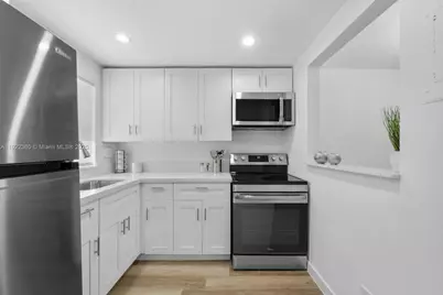 9601 Sunrise Lakes Blvd #206, Sunrise, FL 33322 - Photo 1