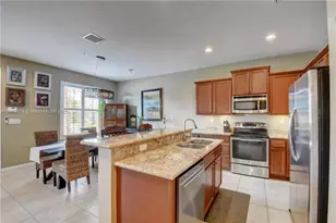 256 SW 6th Ct, Pompano Beach, FL 33060 - Photo 3