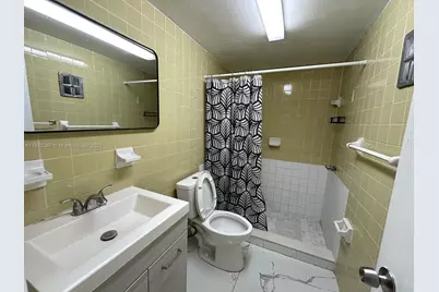 4655 Palm Ave #203, Hialeah, FL 33012 - Photo 9