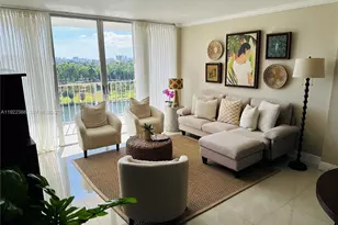 1700 NW N River Dr, Miami, FL 33125 - Photo 5