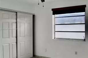 325 NW 72nd Ave, Miami, FL 33126 - Photo 19