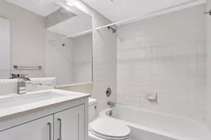 1361 Cottonwood Cir, Weston, FL 33326 - Photo 35