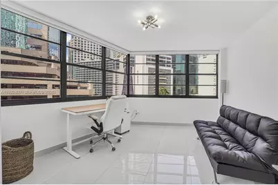 999 Brickell Bay Dr #711, Miami, FL 33131 - Photo 9