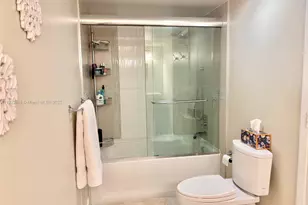 1201 S Ocean Dr, Hollywood, FL 33019 - Photo 45