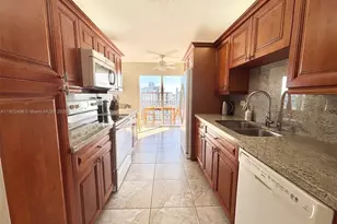 1201 S Ocean Dr, Hollywood, FL 33019 - Photo 27