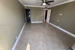 2401 Collins Ave, Miami Beach, FL 33140 - Photo 19