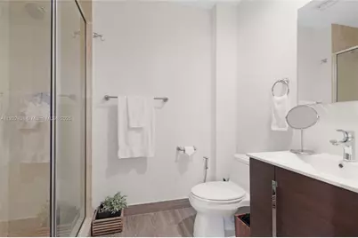 848 Brickell Key Dr #3905, Miami, FL 33131 - Photo 21