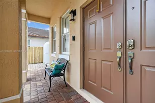 15144 SW 20th St, Miami, FL 33185 - Photo 5