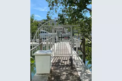 16400 Collins Ave, Sunny Isles Beach, FL 33160 - Photo 3