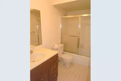 233 NE 14th Ave #402, Hallandale Beach, FL 33009 - Photo 9