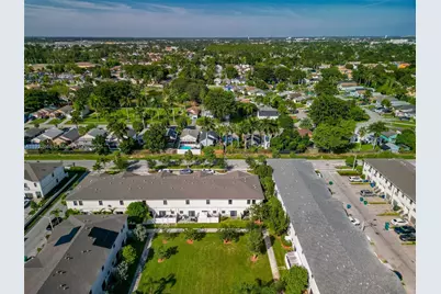 757 SW 11th St, Florida City, FL 33034 - Photo 43