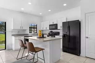 757 SW 11th St, Florida City, FL 33034 - Photo 5