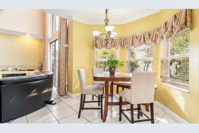 16365 NW 15th St, Pembroke Pines, FL 33028 - Photo 7