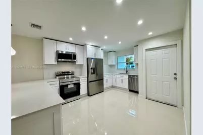 2230 Spanish Trl #B, Delray Beach, FL 33483 - Photo 3
