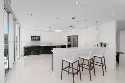 19955 NE 38th Ct #2205, Aventura, FL 33180 - Photo 9