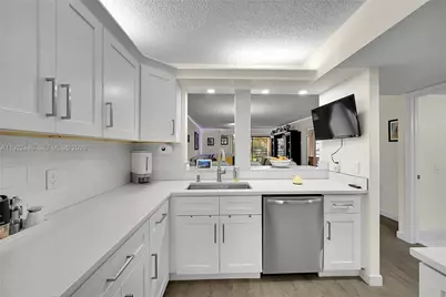 10187 Mangrove Dr #201, Boynton Beach, FL 33437 - Photo 13