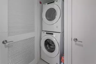 159 NE 6th St, Miami, FL 33132 - Photo 19